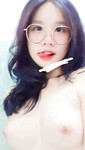 Gái teen show bướm