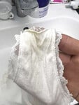 quần lót của chị dâu sau khi tắm