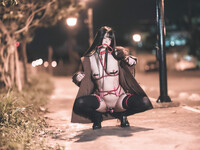 Em gái loli slave đeo máy rung public ngoài đường cực nứng