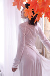 Em mẫu ruột nude cùng bộ trang phục áo dài