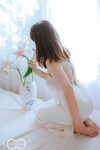 Em mẫu ruột nude cùng bộ trang phục áo dài
