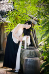 Em mẫu ruột nude cùng bộ trang phục áo dài