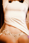Em mẫu ruột nude cùng bộ trang phục áo dài