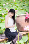 Em mẫu ruột nude cùng bộ trang phục áo dài
