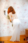 Em mẫu ruột nude cùng bộ trang phục áo dài
