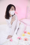 Em mẫu ruột nude cùng bộ trang phục áo dài