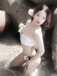 con đĩ dâm dục thèm chim
