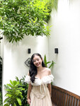Em Hân đi biển