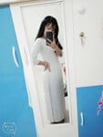 Em gái áo dài show hàng