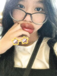 girl k9 môi hơi bự một chút=))