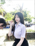 mấy đứa con gái chung lớp ai xin fb ib