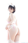 E gái vừa tốt nghiệp đã thành mẫu ảnh 18+