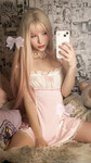 lilykittens kẹp khuyên vú với cái đầm hồng xinh như búp bê