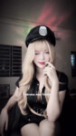 Gái xinh cosplay cảnh sát gây nứng