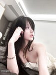 Đĩ dâm lồn hồng trg hình hài em loli dễ thương