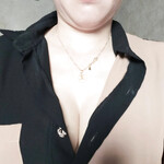 Em Lê Huyền khoe vú cho bồ