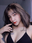 Em gái xăm trổ show hàng, đky kênh ib tui cho xem cơ thể nhó
