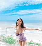 Chị gái vu to