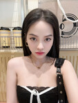 Nude bé Lâm Nhi