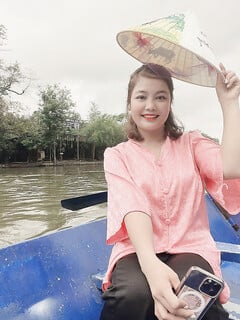 Có bà bác dâm thật