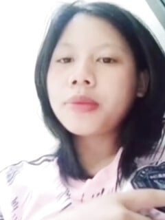 Em Hoài Linh cấp 2 vú siêu to