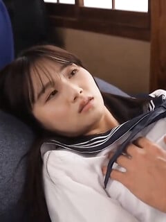 Em còn đi học