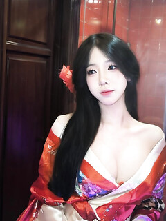 Ai có album e này cho mình xem với