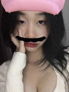 Dáng ngon lon múp