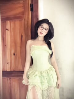 Lột đồ pé tiktoker Hann siêu nứng