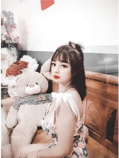 Tố Quyên - Vú bự