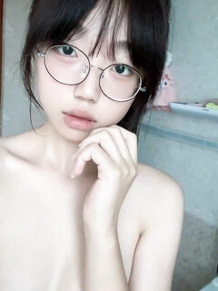 ẻm ngây thơ đáng iu vaii