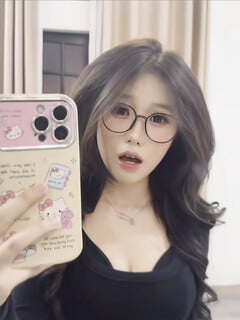 Lột đồ tiktok Tớ là Hann part2