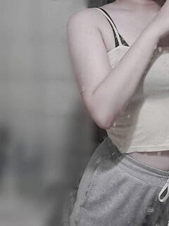 Khánh Phương Non Tơ Show Hàng Mới Lớn To Tròn
