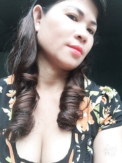 Trinh nguyen   https://www.facebook.com/trinh.nguyen.257200?